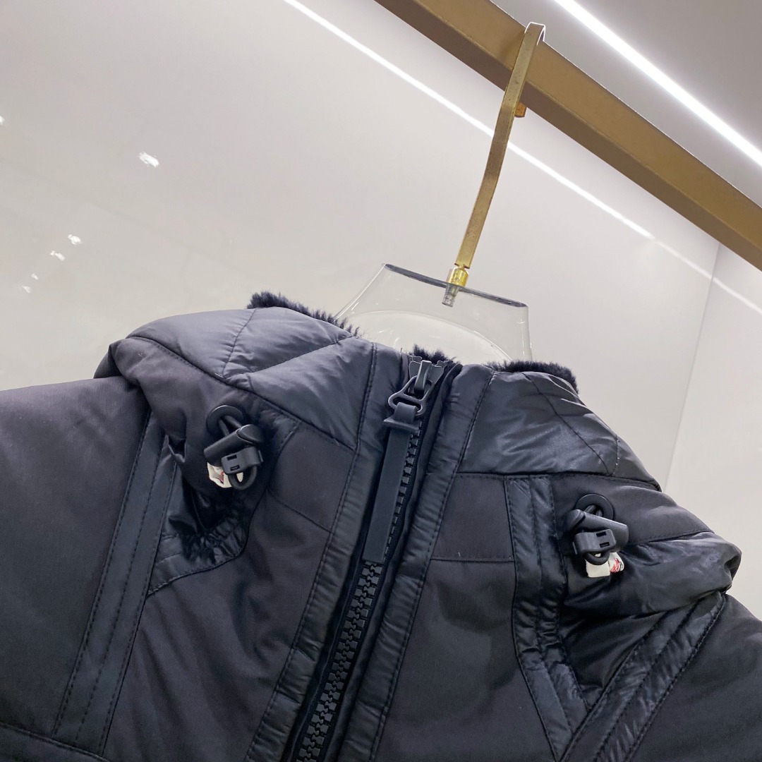 特级羽绒⬆️ Moncler Grenoble男士Morgins羊毛皮拼接里羽绒服.高端单品.原版购入开