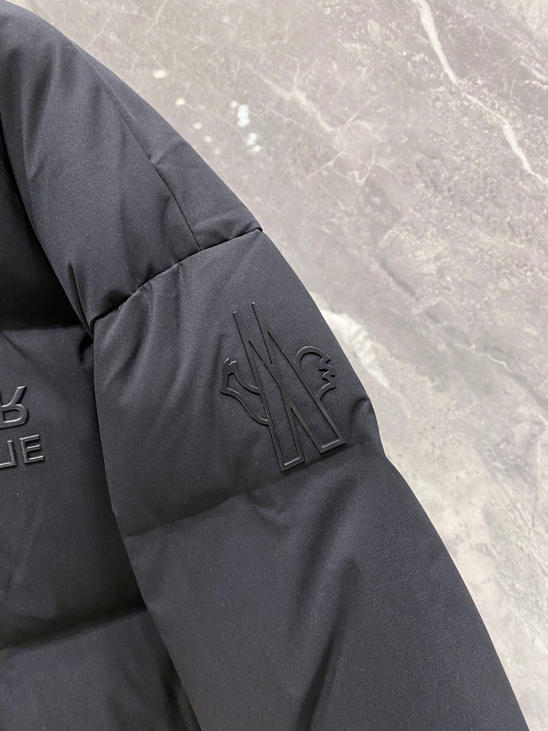 Moncler Grenoble蒙口2025fw秋冬系列Caraia（渠道臻品）男士压胶滑雪夹克.双重压