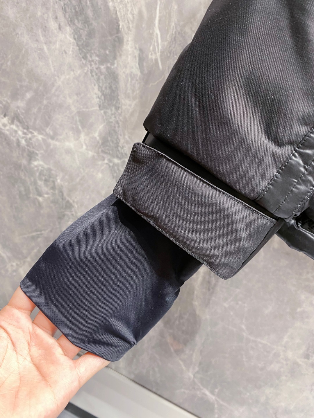 特级羽绒⬆️ Moncler Grenoble男士Morgins羊毛皮拼接里羽绒服.高端单品.原版购入开