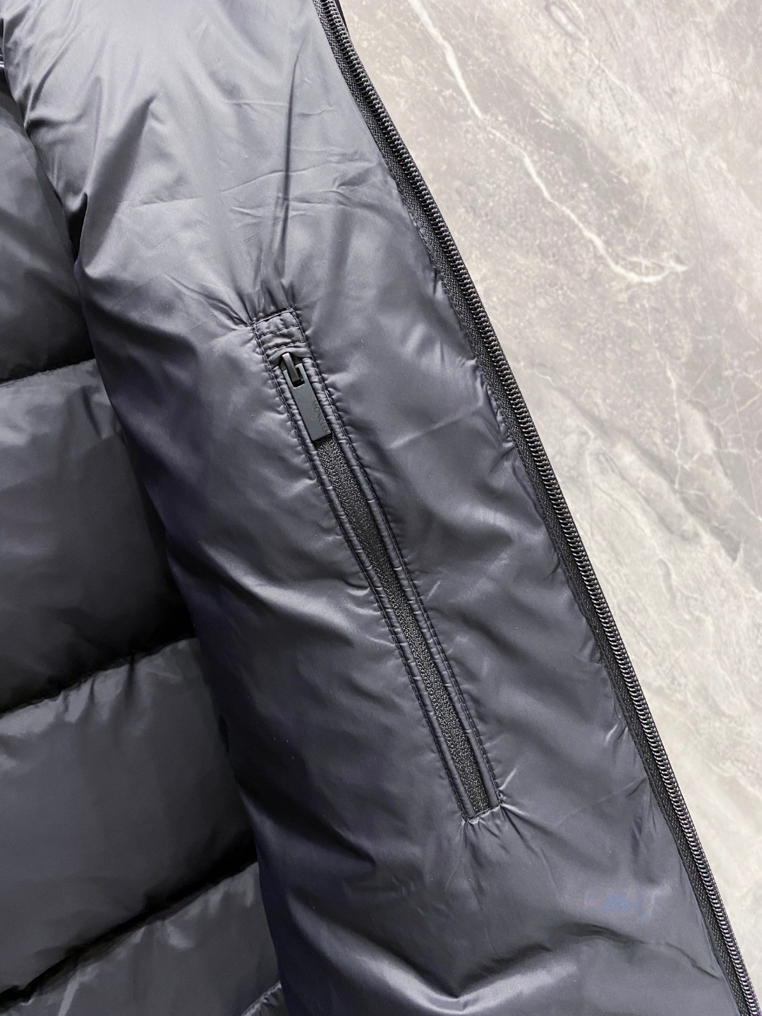 Moncler Forez蒙口2025男士连帽短款羽绒夹克外套.(连帽可脱卸.可变立领夹克)特级鹅绒填充