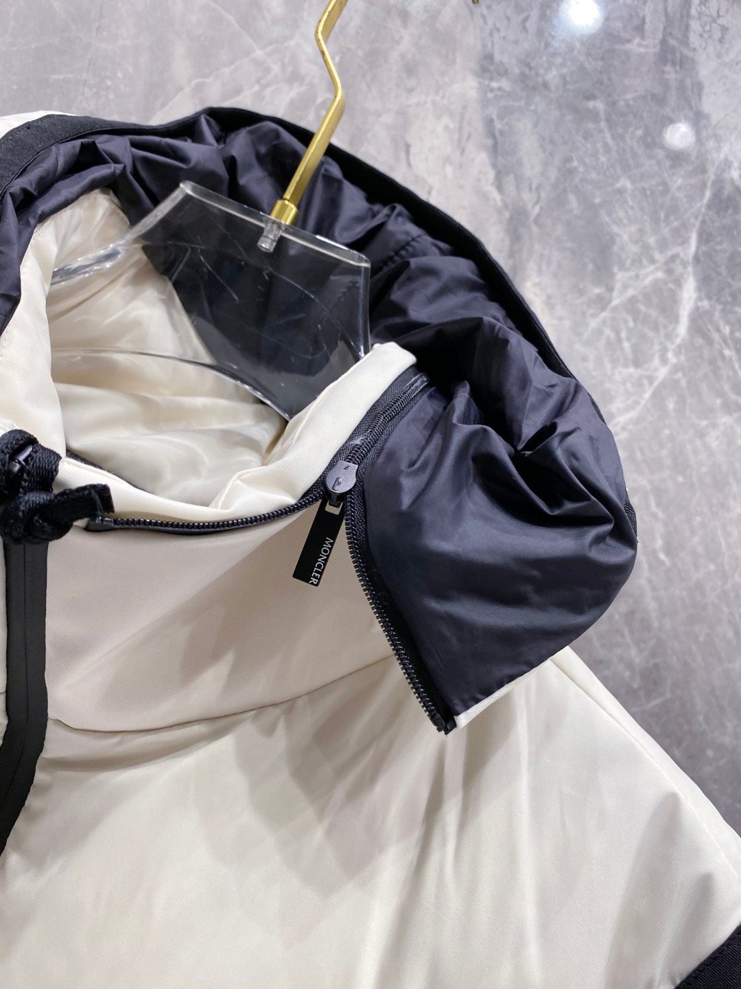 Moncler Valmasque蒙口男士可拆卸兜帽羽绒马甲.原版购入开发.特级鹅绒填充➕原厂替换面料➕