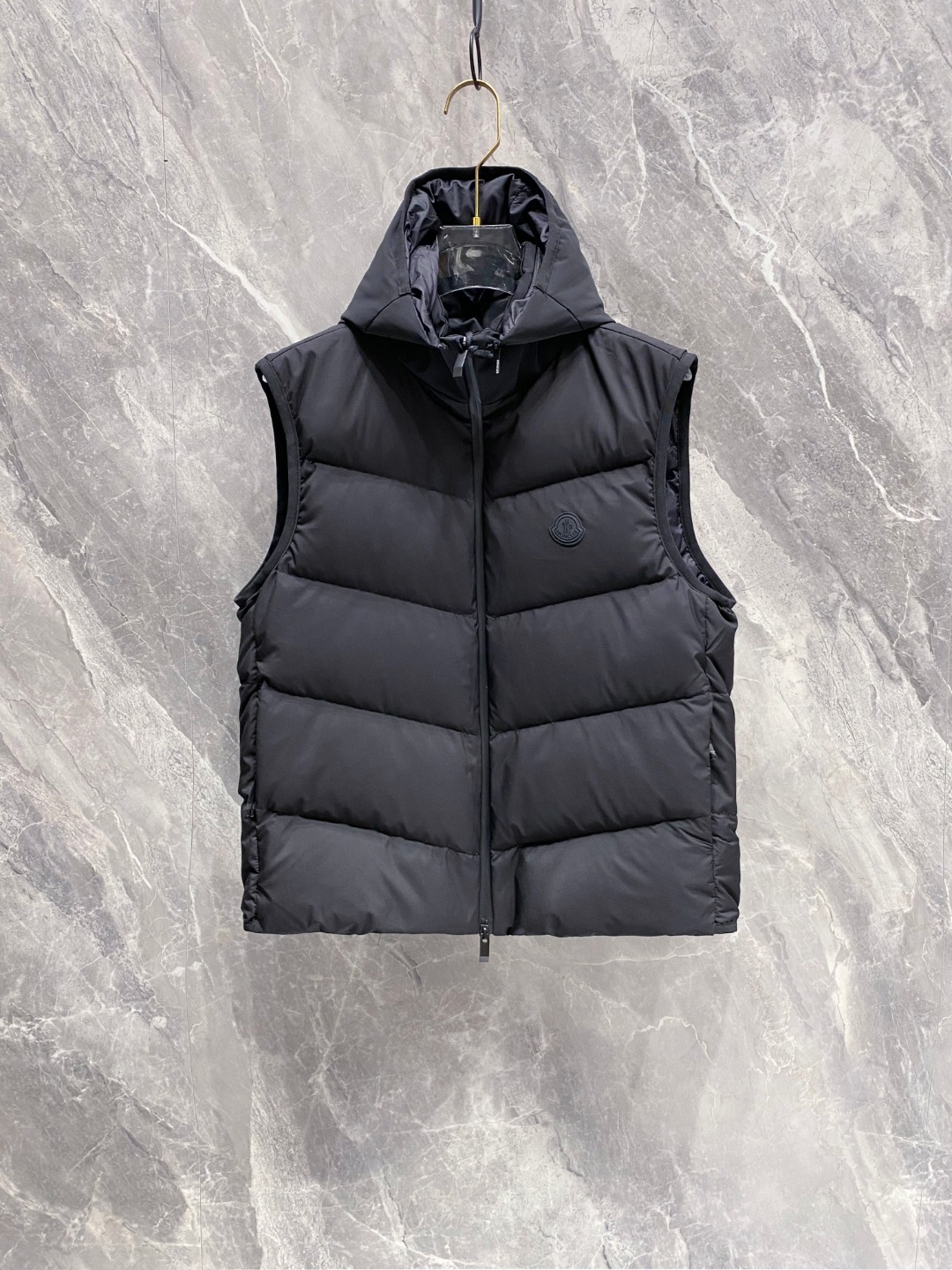 Moncler Valmasque蒙口男士可拆卸兜帽羽绒马甲.原版购入开发.特级鹅绒填充➕原厂替换面料➕