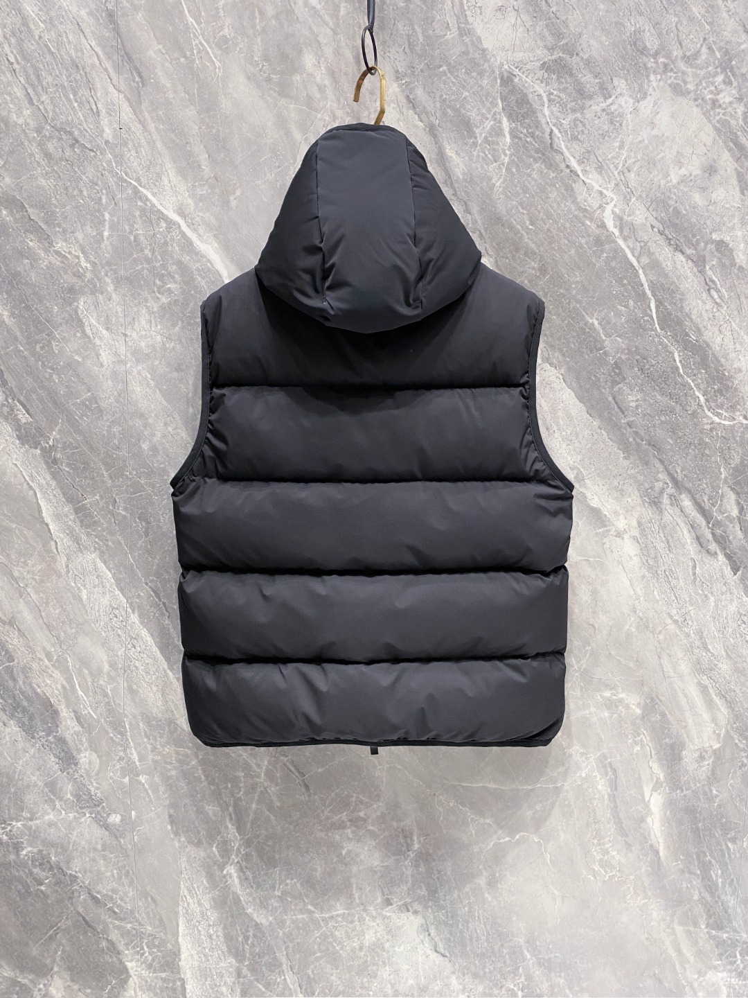 Moncler Valmasque蒙口男士可拆卸兜帽羽绒马甲.原版购入开发.特级鹅绒填充➕原厂替换面料➕