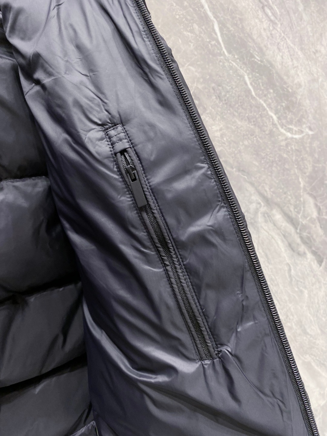 Moncler Valmasque蒙口男士可拆卸兜帽羽绒马甲.原版购入开发.特级鹅绒填充➕原厂替换面料➕