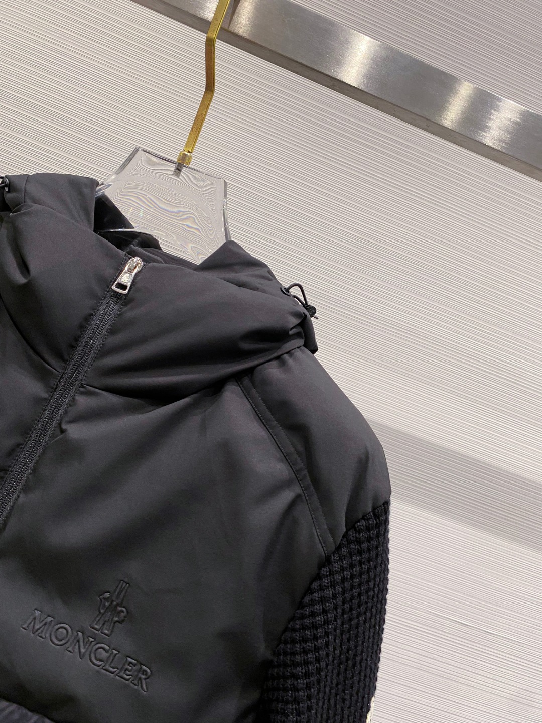 Moncler 蒙口 2025年秋冬新款羽绒服，针织连帽拼接羽绒服采用新国标95白鸭绒，秋冬新品内搭神器