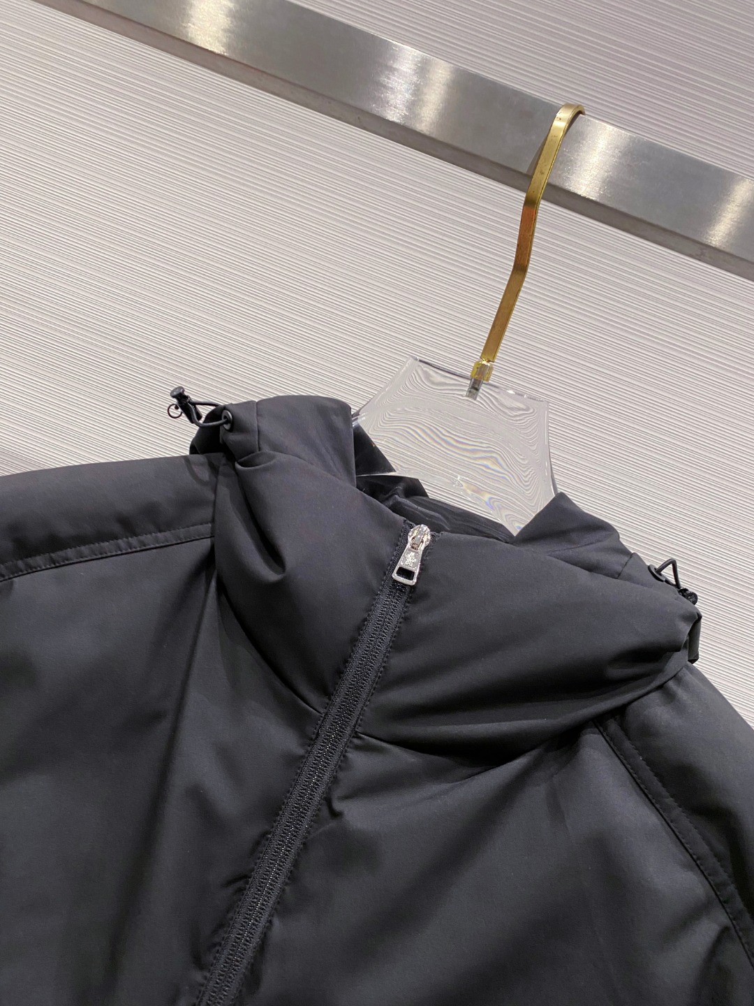 Moncler 蒙口 2025年秋冬新款羽绒服，针织连帽拼接羽绒服采用新国标95白鸭绒，秋冬新品内搭神器