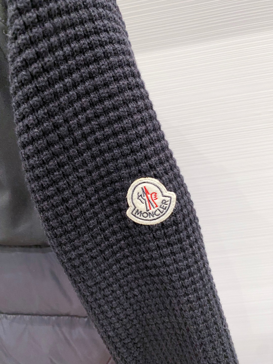 Moncler 蒙口 2025年秋冬新款羽绒服，针织连帽拼接羽绒服采用新国标95白鸭绒，秋冬新品内搭神器