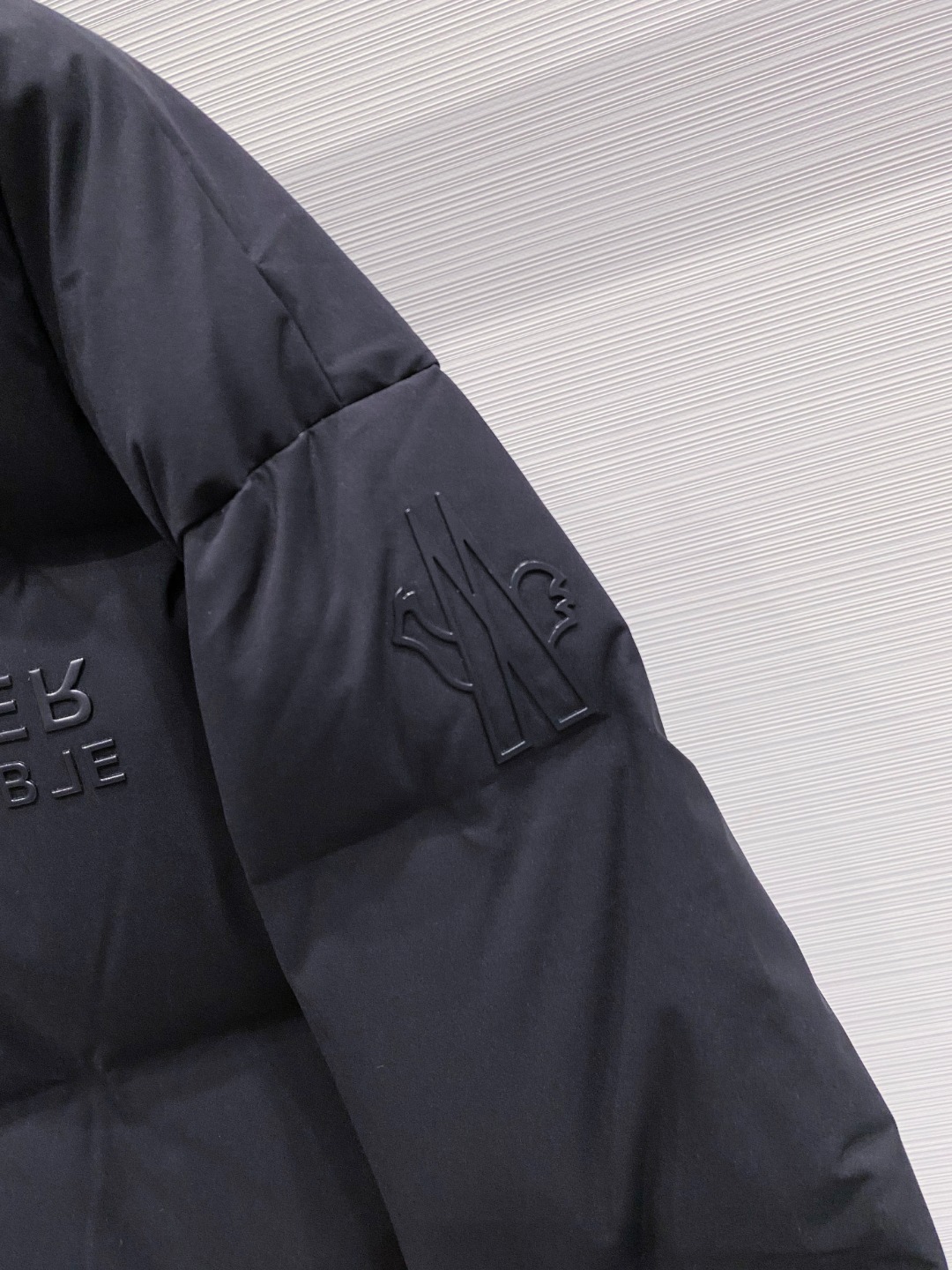 Moncler Grenoble蒙口2025fw秋冬系列Caraia（渠道臻品）男士压胶滑雪夹克.双重压