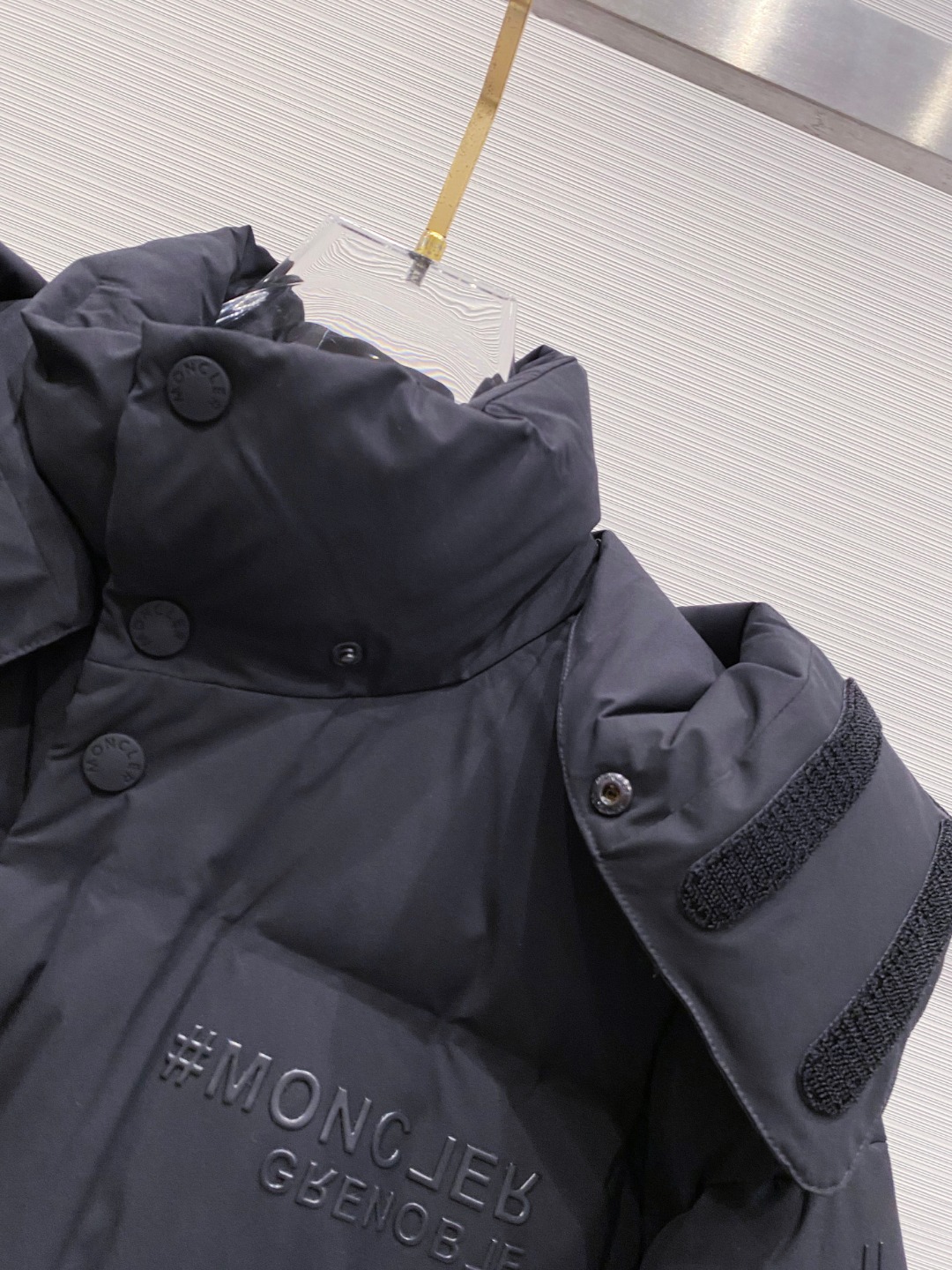 Moncler Grenoble蒙口2025fw秋冬系列Caraia（渠道臻品）男士压胶滑雪夹克.双重压