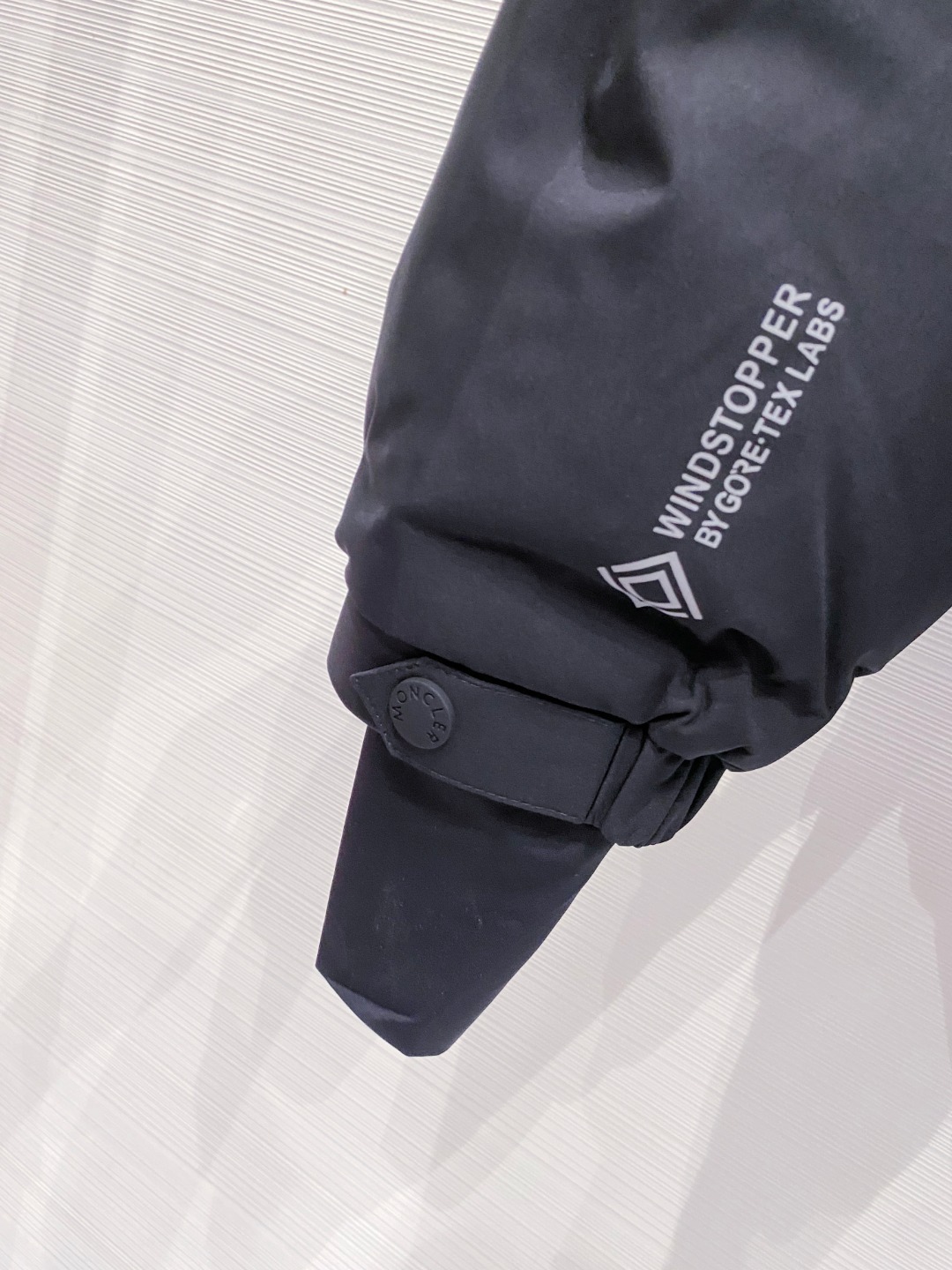 Moncler Grenoble蒙口2025fw秋冬系列Caraia（渠道臻品）男士压胶滑雪夹克.双重压