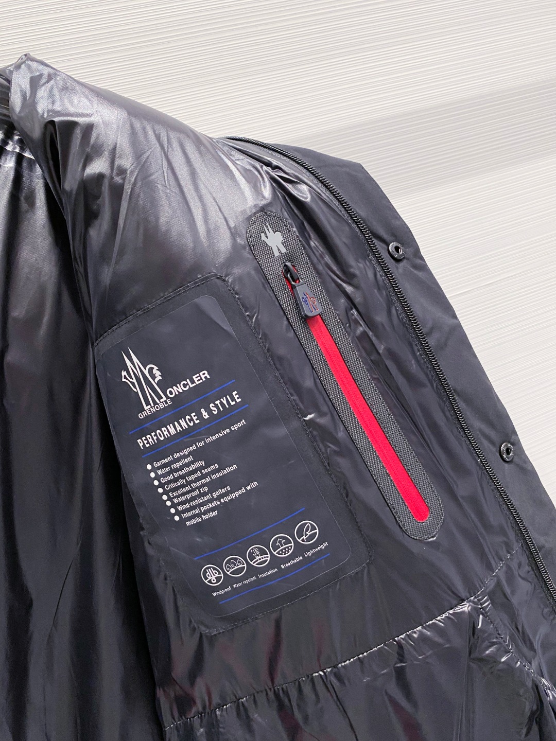 Moncler Grenoble蒙口2025fw秋冬系列Caraia（渠道臻品）男士压胶滑雪夹克.双重压