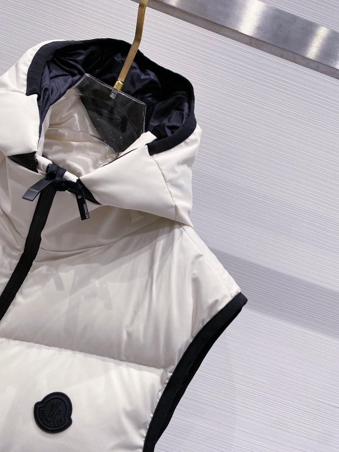 Moncler Valmasque蒙口男士可拆卸兜帽羽绒马甲.原版购入开发.特级鹅绒填充➕原厂替换面料➕