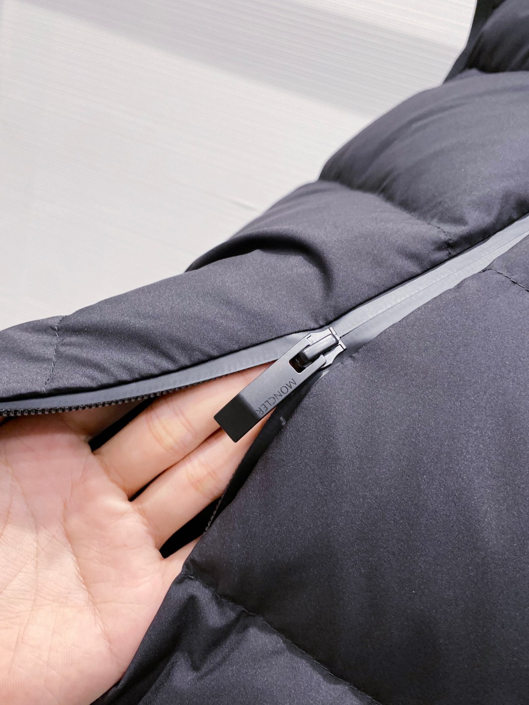 Moncler Valmasque蒙口男士可拆卸兜帽羽绒马甲.原版购入开发.特级鹅绒填充➕原厂替换面料➕