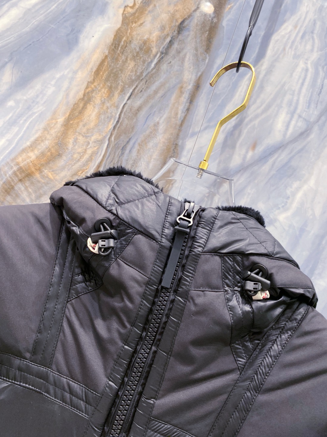 特级羽绒⬆️ Moncler Grenoble男士Morgins羊毛皮拼接里羽绒服.高端单品.原版购入开