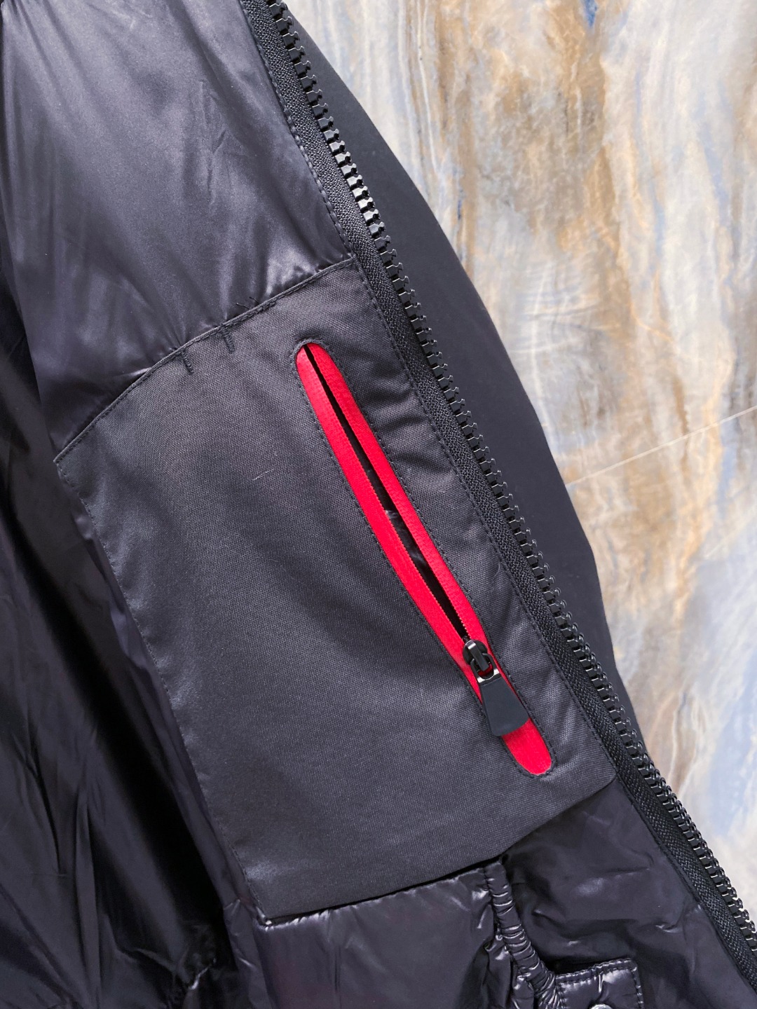 特级羽绒⬆️ Moncler Grenoble男士Morgins羊毛皮拼接里羽绒服.高端单品.原版购入开