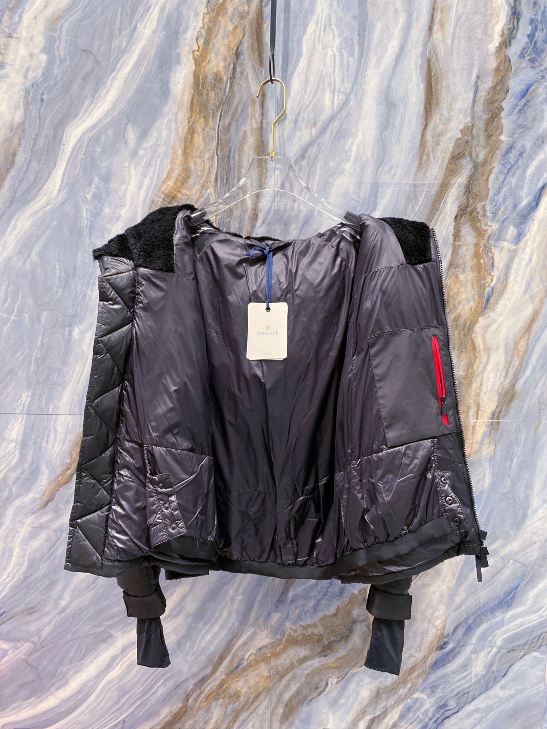 特级羽绒⬆️ Moncler Grenoble男士Morgins羊毛皮拼接里羽绒服.高端单品.原版购入开