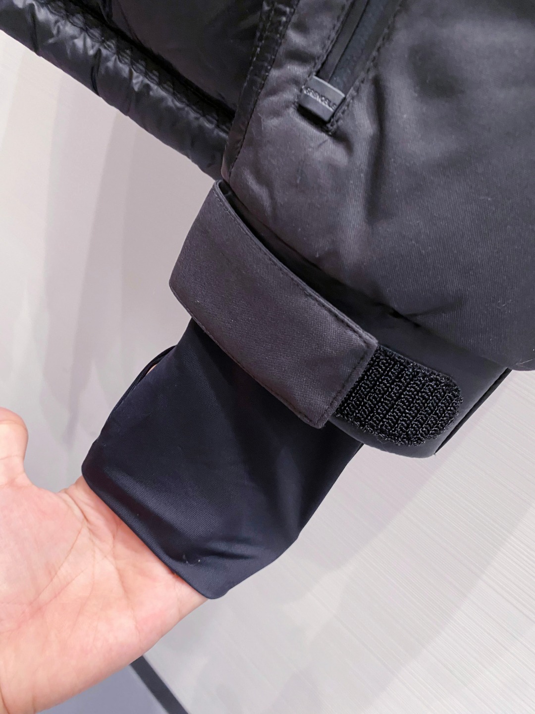 特级羽绒⬆️ Moncler Grenoble男士Morgins羊毛皮拼接里羽绒服.高端单品.原版购入开