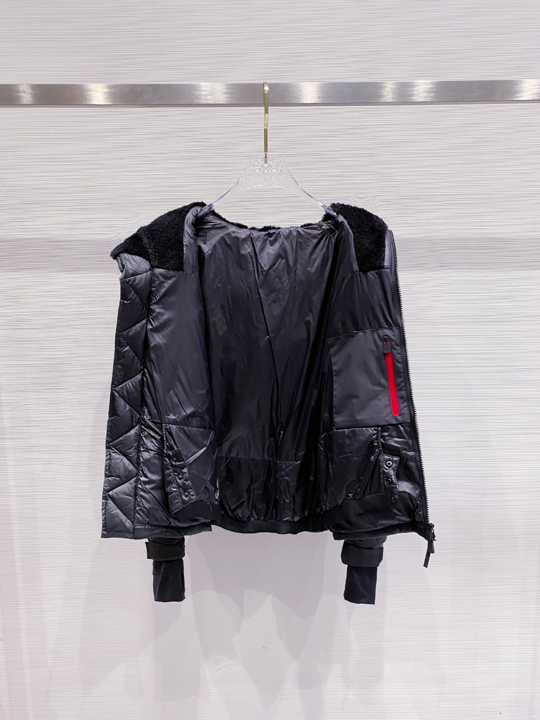 特级羽绒⬆️ Moncler Grenoble男士Morgins羊毛皮拼接里羽绒服.高端单品.原版购入开