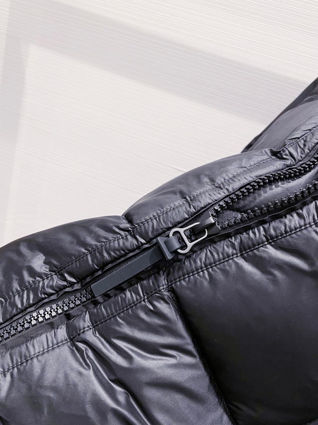 特级羽绒⬆️ Moncler Grenoble男士Morgins羊毛皮拼接里羽绒服.高端单品.原版购入开