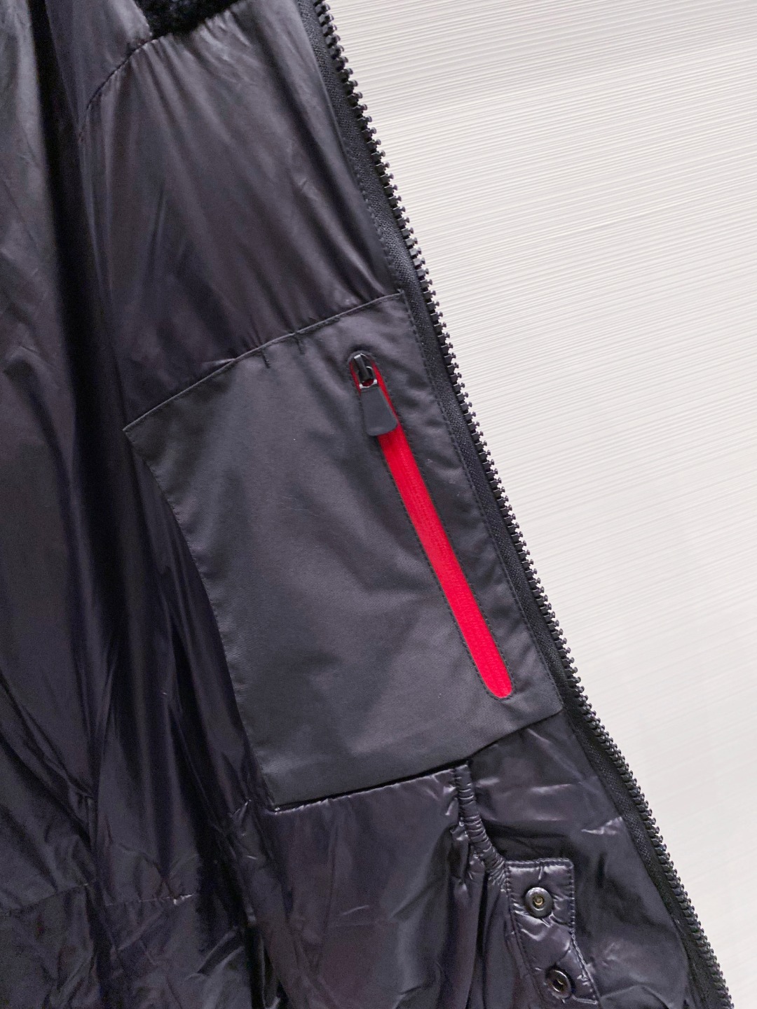 特级羽绒⬆️ Moncler Grenoble男士Morgins羊毛皮拼接里羽绒服.高端单品.原版购入开