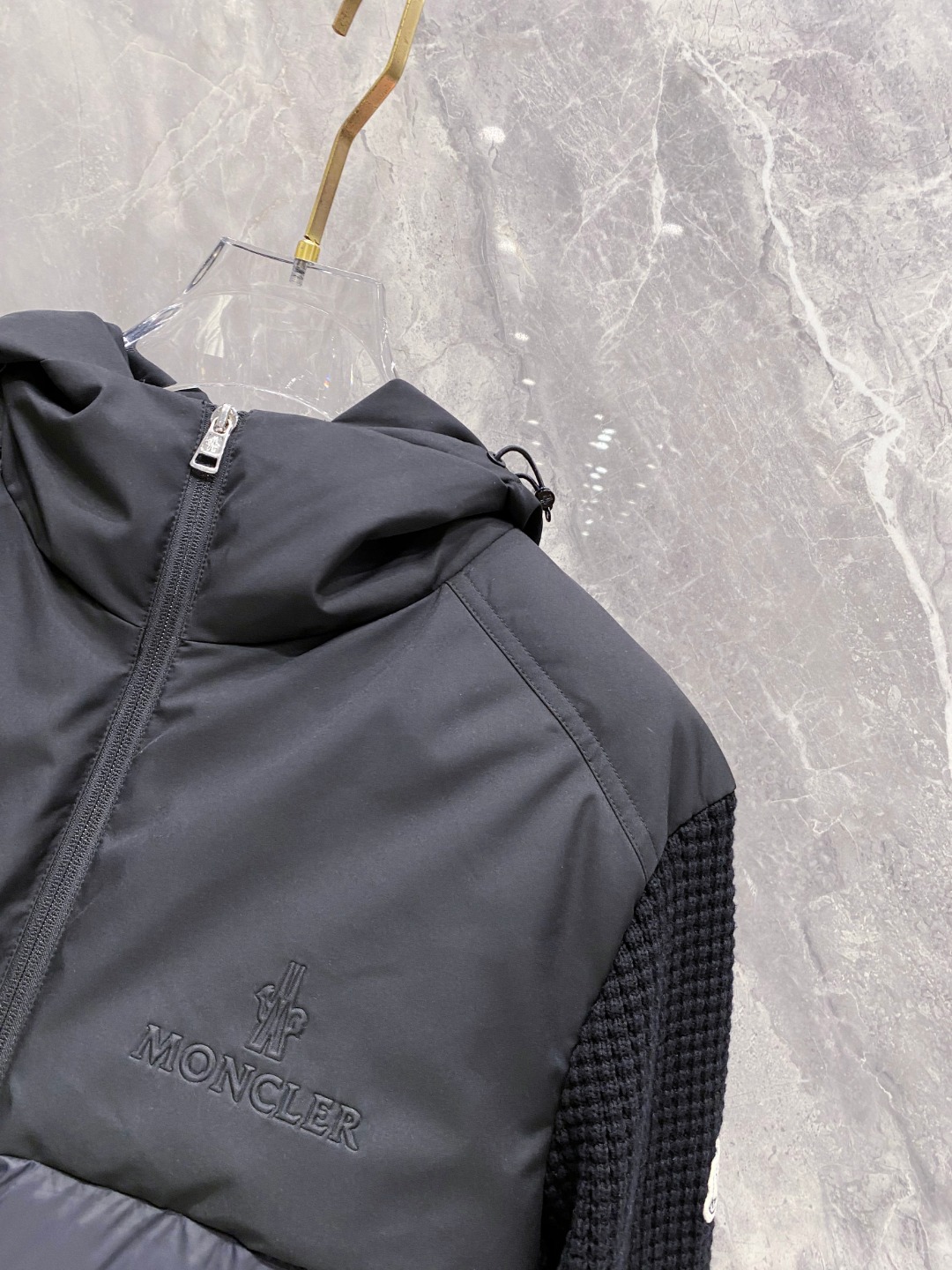 Moncler 蒙口 2025年秋冬新款羽绒服，针织连帽拼接羽绒服采用新国标95白鸭绒，秋冬新品内搭神器