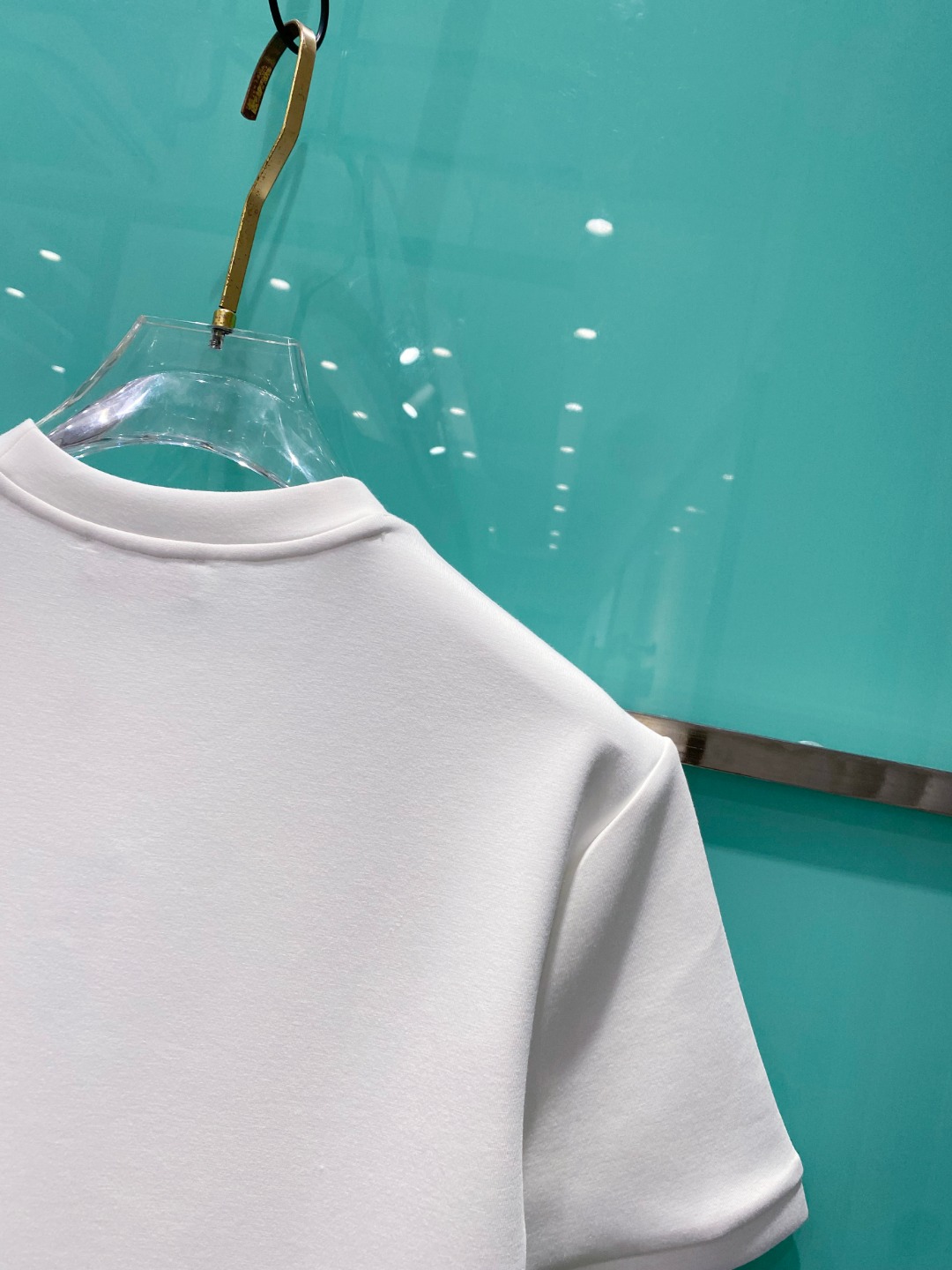 LV 2025秋冬太空棉字母刺绣logo时尚百搭打底圆领短袖衫，精致工艺面料，顶级元素融合打造，经典短袖