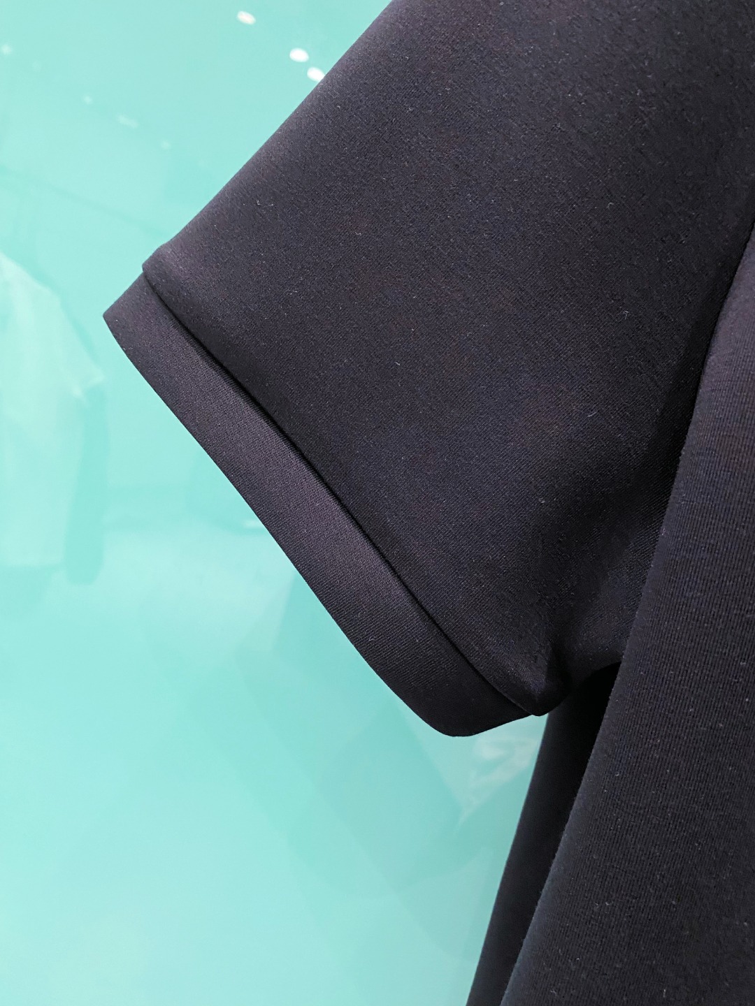 LV 2025秋冬太空棉字母刺绣logo时尚百搭打底圆领短袖衫，精致工艺面料，顶级元素融合打造，经典短袖