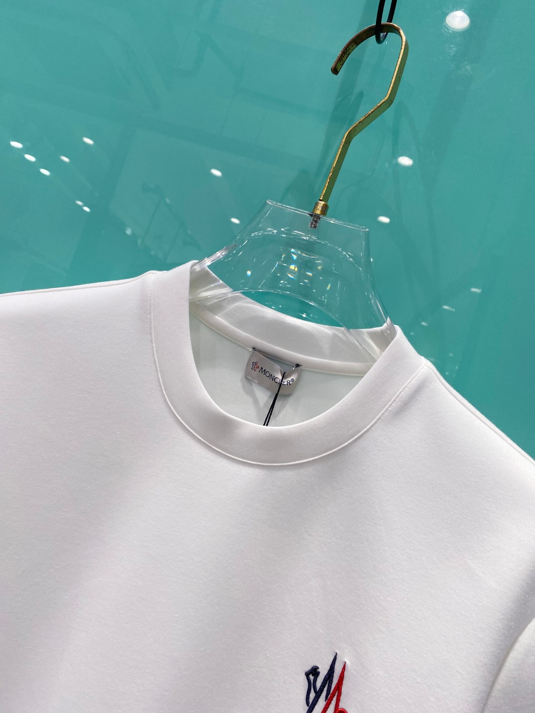 MON#CLER 蒙口 2025秋冬太空棉字母刺绣logo时尚百搭打底圆领短袖衫，精致工艺面料，顶级元素