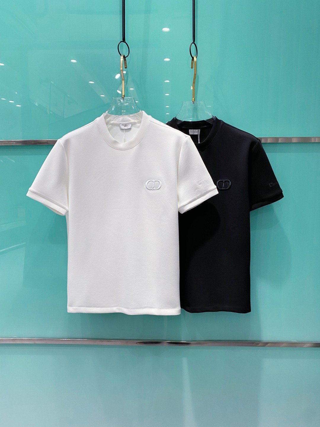 Di#or迪/奥2025秋冬太空棉字母刺绣logo时尚百搭打底圆领短袖衫，精致工艺面料，顶级元素融合打造