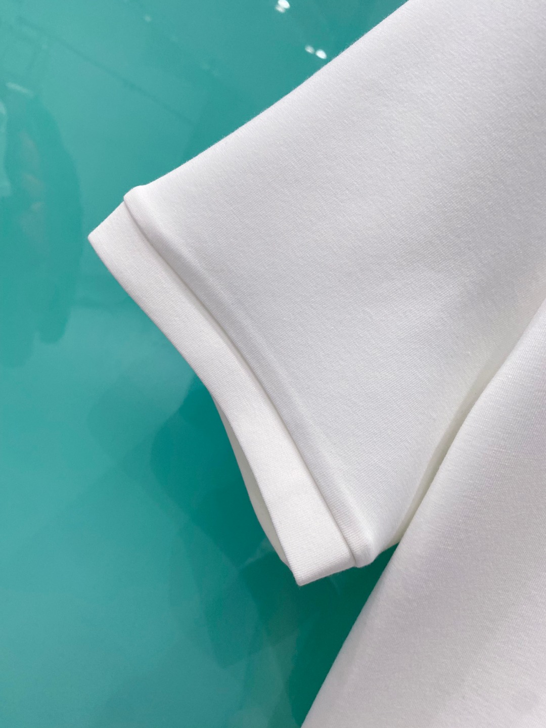 Di#or迪/奥2025秋冬太空棉字母刺绣logo时尚百搭打底圆领短袖衫，精致工艺面料，顶级元素融合打造