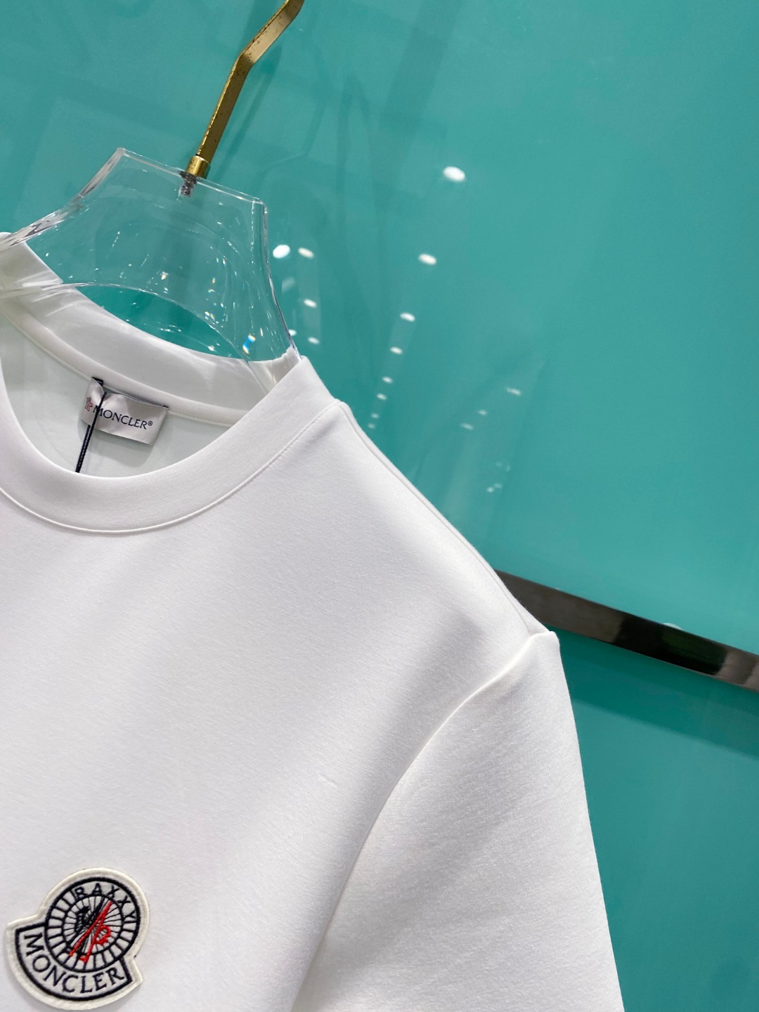MON#CLER 蒙口 2025秋冬空气层字母刺绣logo时尚百搭打底圆领短袖衫，精致工艺面料，顶级元素