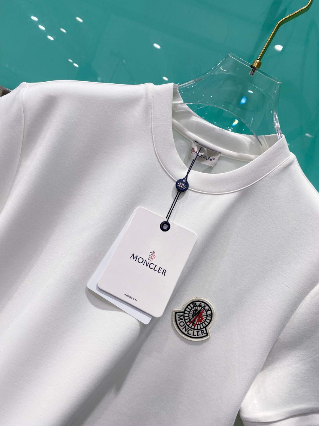MON#CLER 蒙口 2025秋冬空气层字母刺绣logo时尚百搭打底圆领短袖衫，精致工艺面料，顶级元素