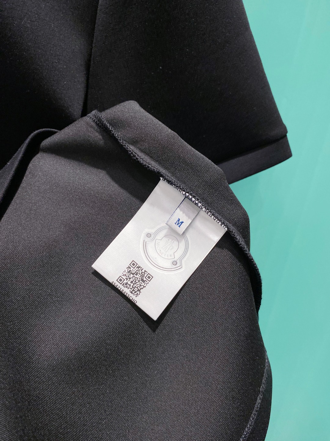 MON#CLER 蒙口 2025秋冬空气层字母刺绣logo时尚百搭打底圆领短袖衫，精致工艺面料，顶级元素