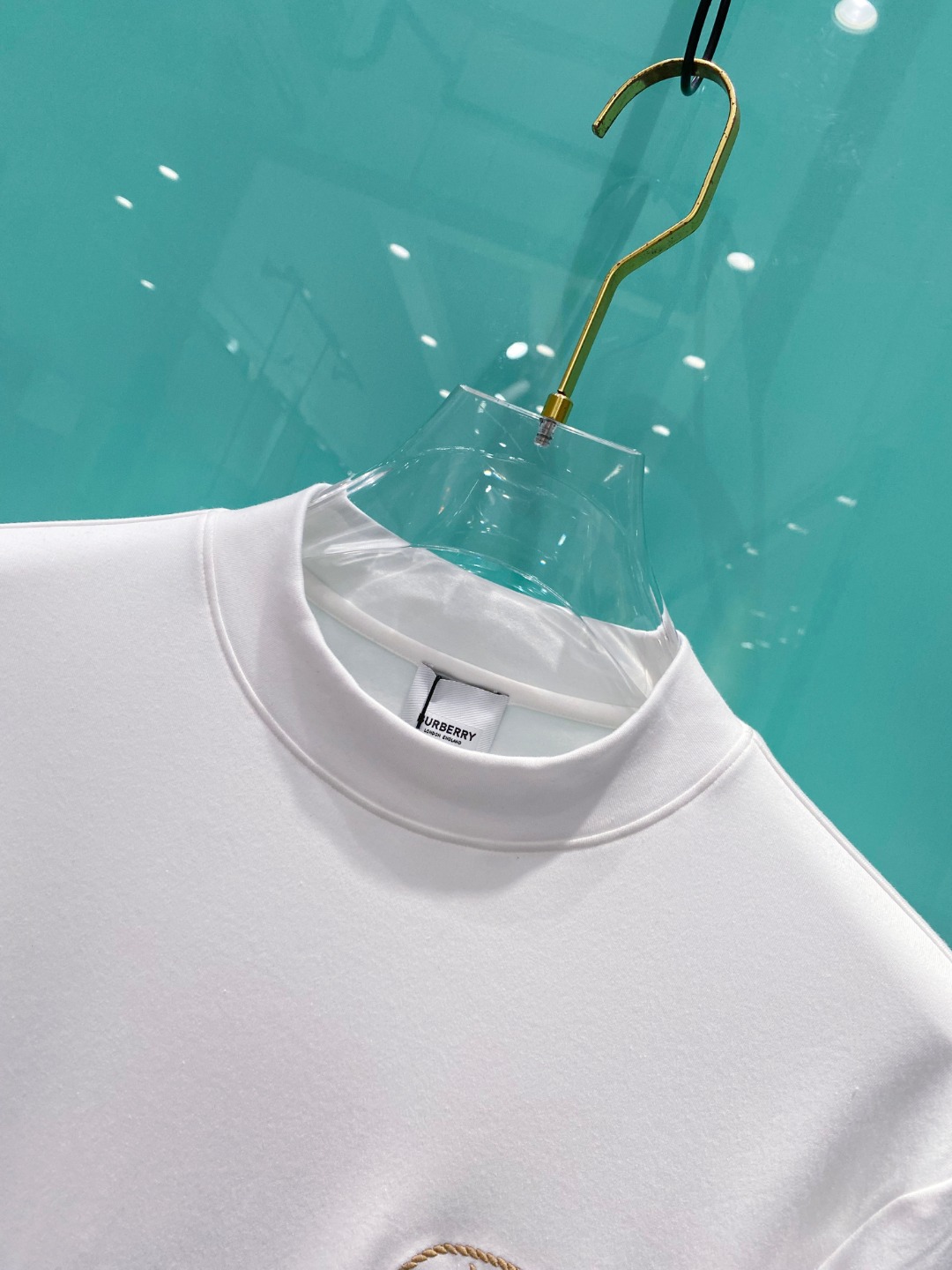 巴宝莉burberry 2025秋冬专柜新款 时尚休闲打底衫长袖T恤，精选进口高密度双面拉架棉面料，精致