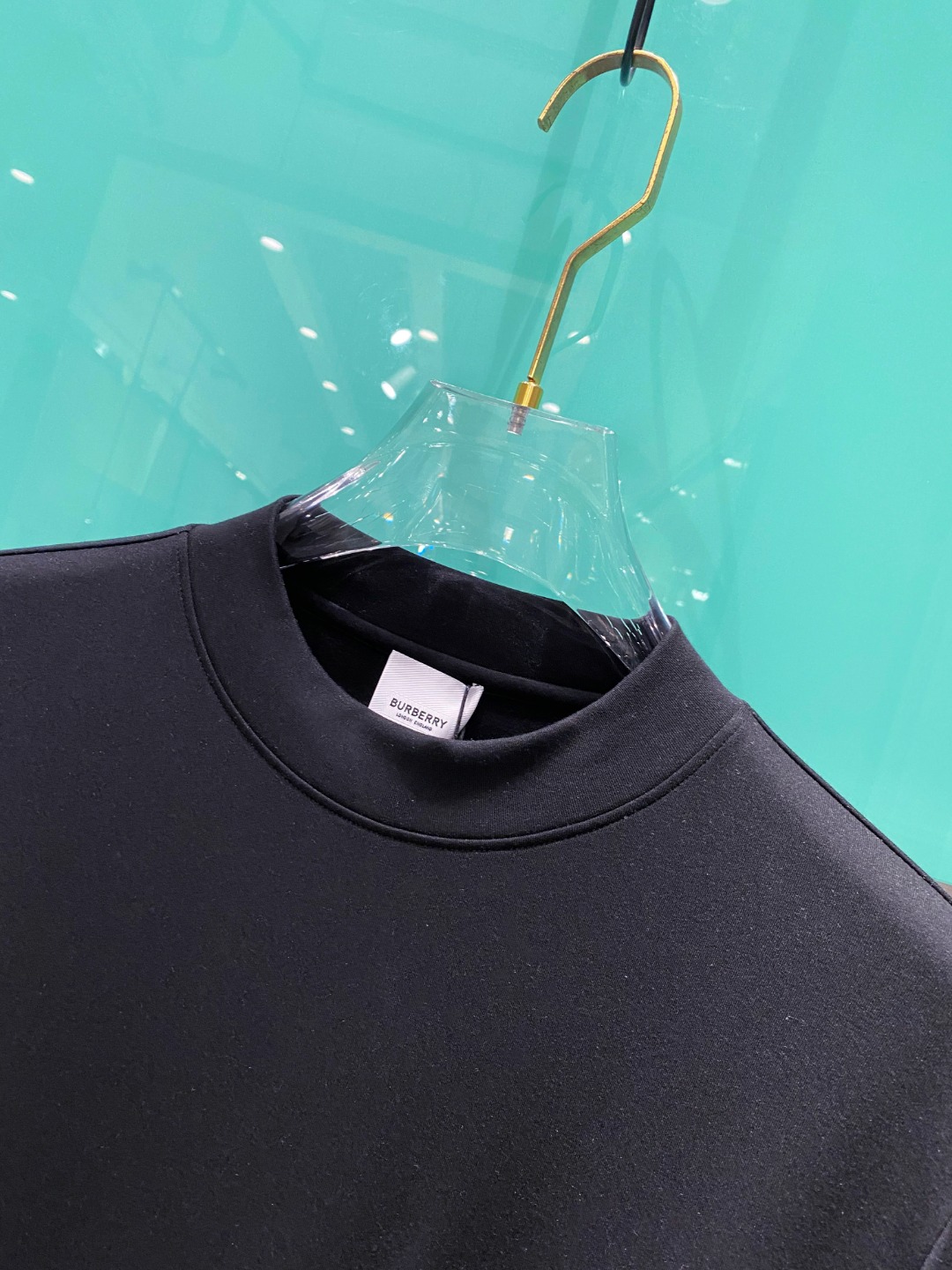 巴宝莉burberry 2025秋冬专柜新款 时尚休闲打底衫长袖T恤，精选进口高密度双面拉架棉面料，精致