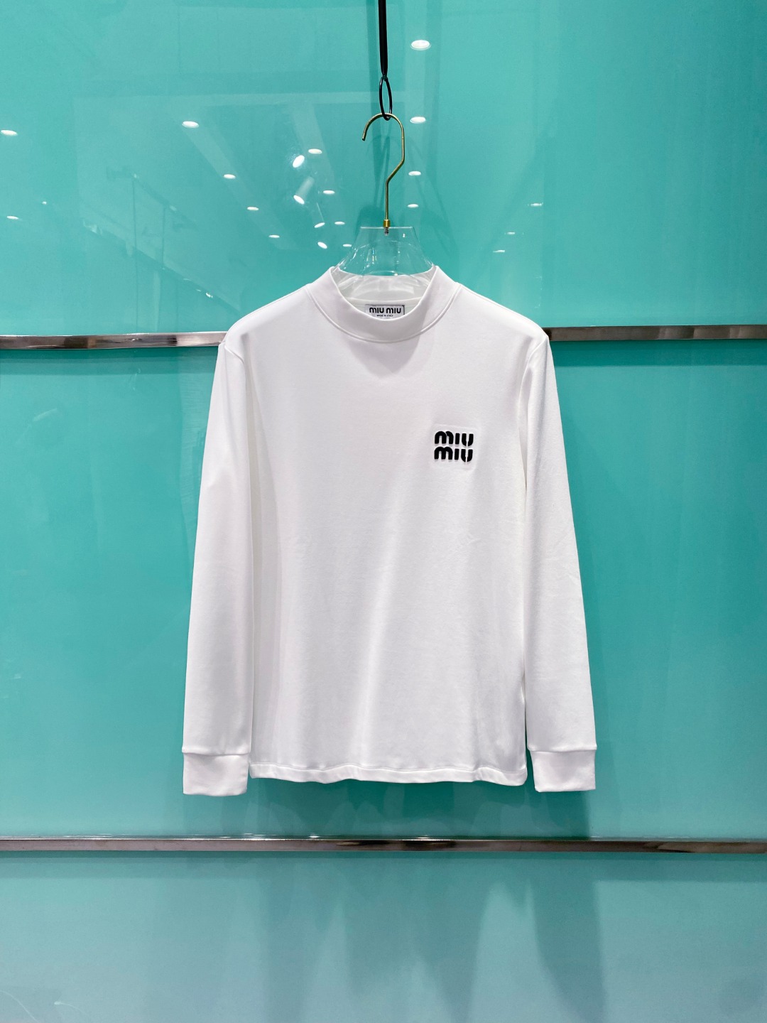 mumu 2025秋冬专柜新款 时尚休闲打底衫长袖T恤，精选进口高密度双面拉架棉面料，精致原版logo打