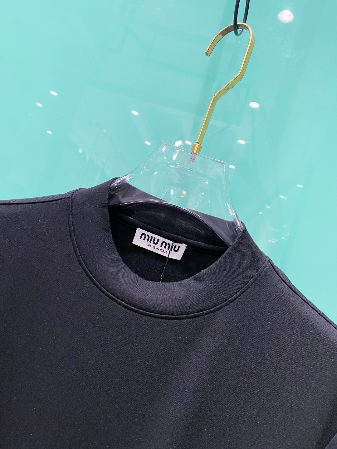 mumu 2025秋冬专柜新款 时尚休闲打底衫长袖T恤，精选进口高密度双面拉架棉面料，精致原版logo打