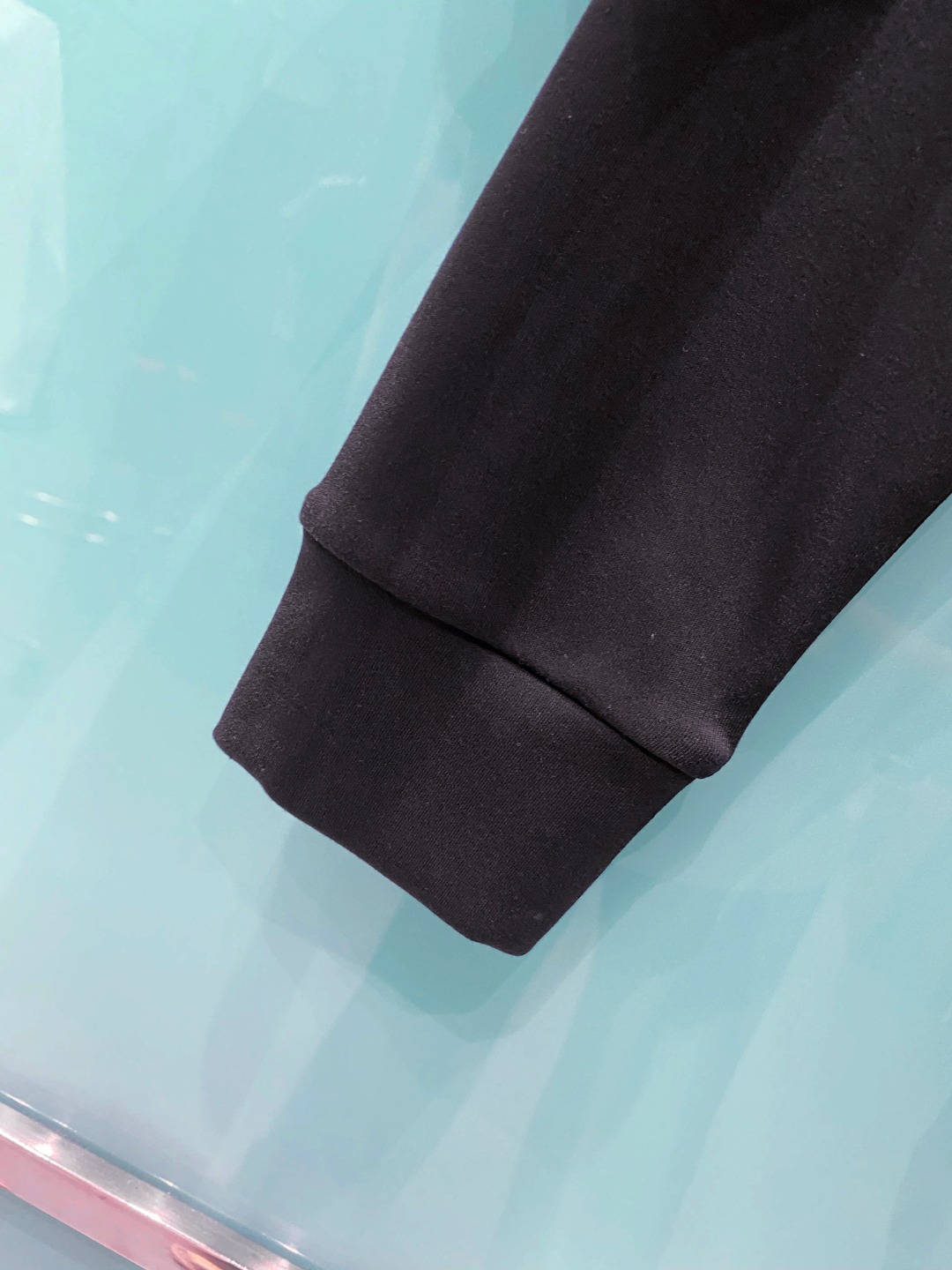 mumu 2025秋冬专柜新款 时尚休闲打底衫长袖T恤，精选进口高密度双面拉架棉面料，精致原版logo打