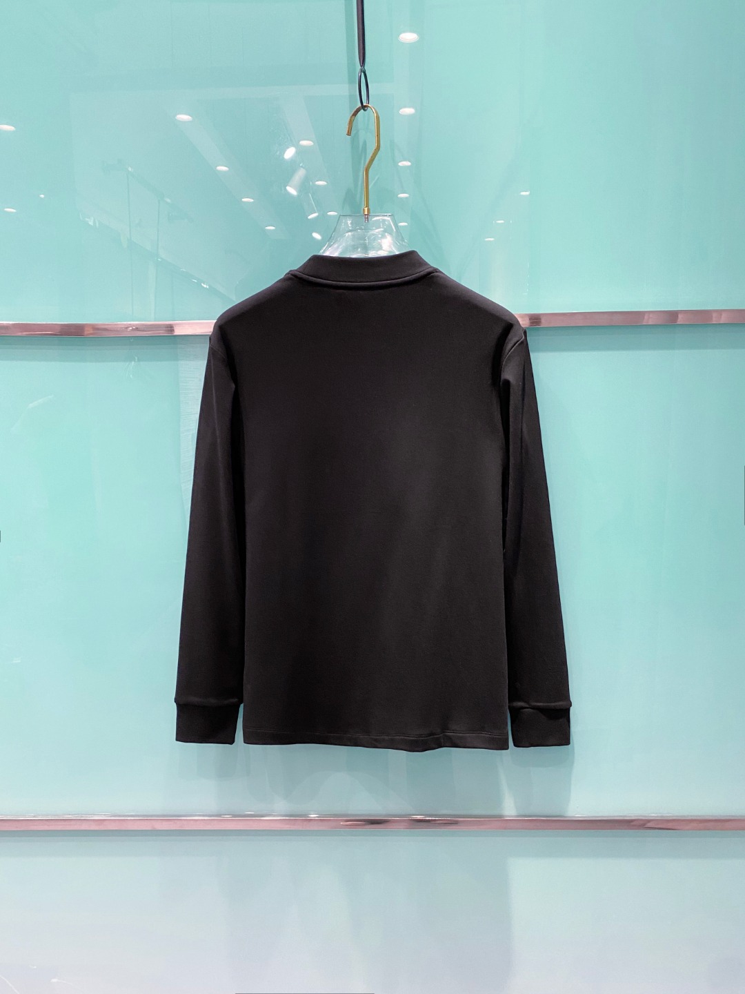 alo 2025秋冬专柜新款 时尚休闲打底衫长袖T恤，精选进口高密度双面拉架棉面料，精致原版logo打造