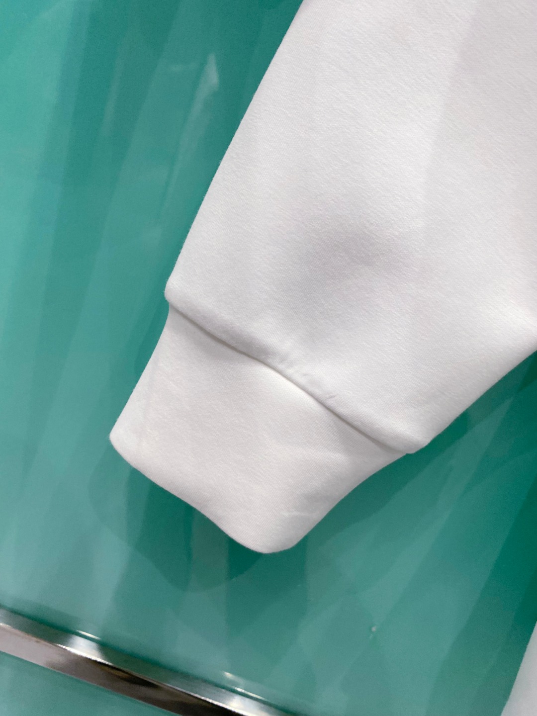 巴宝莉burberry【新品】2025秋冬🆕立体印刷套头太空棉卫衣 高端卫衣，极品原单！精简的时尚感,感