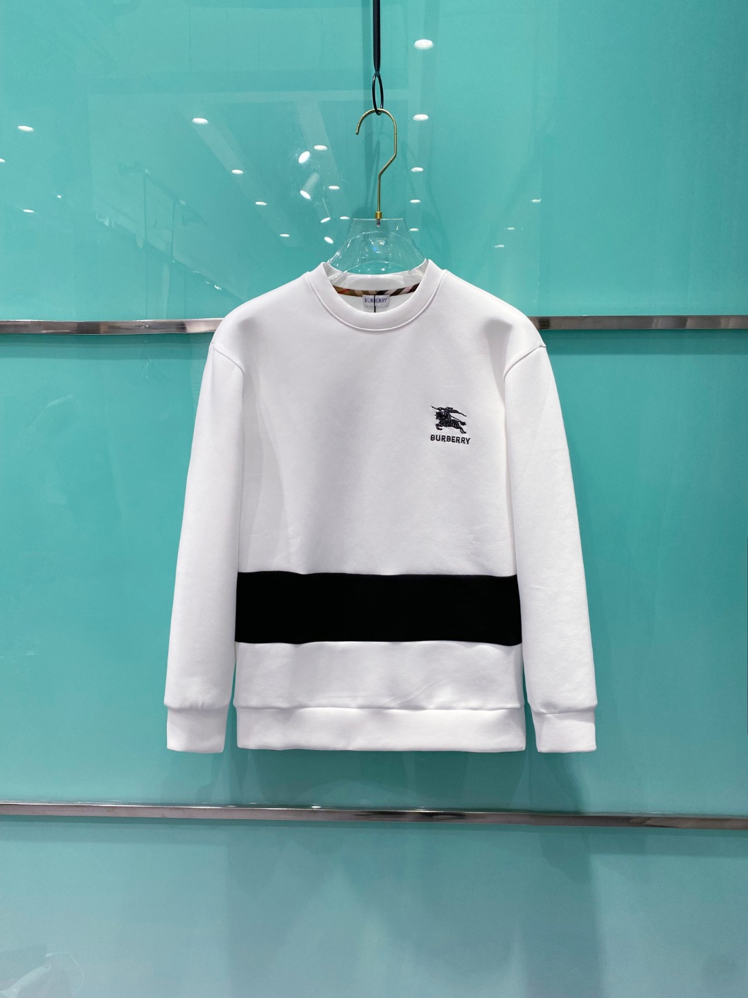 巴宝莉burberry【新品】2025秋冬🆕立体徽标刺绣套头太空棉卫衣 高端卫衣，极品原单！精简的时尚感