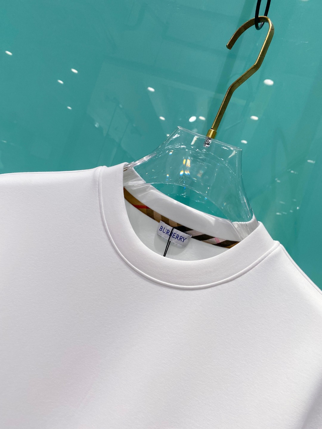 巴宝莉burberry【新品】2025秋冬🆕立体徽标刺绣套头太空棉卫衣 高端卫衣，极品原单！精简的时尚感