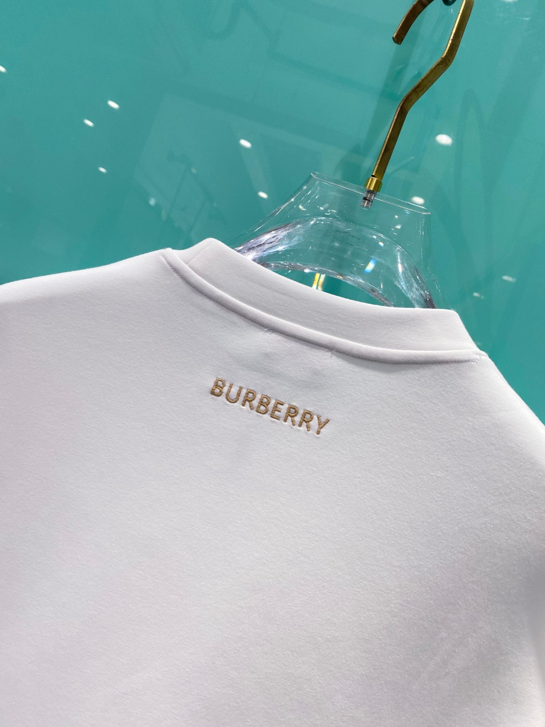 巴宝莉burberry【新品】2025秋冬🆕立体徽标刺绣套头太空棉卫衣 高端卫衣，极品原单！精简的时尚感