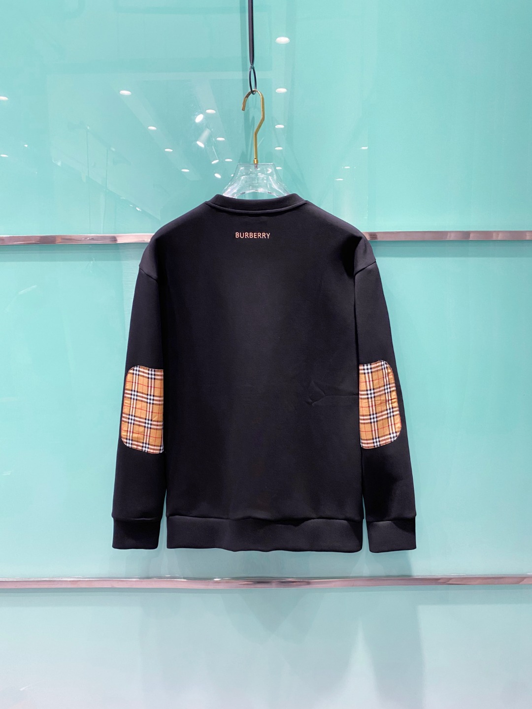 巴宝莉burberry【新品】2025秋冬🆕立体徽标刺绣套头太空棉卫衣 高端卫衣，极品原单！精简的时尚感