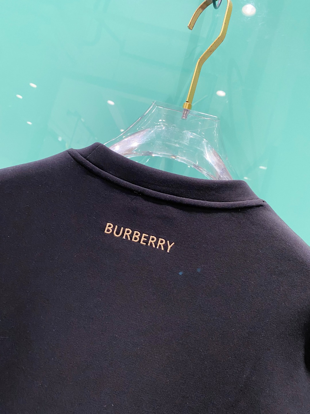 巴宝莉burberry【新品】2025秋冬🆕立体徽标刺绣套头太空棉卫衣 高端卫衣，极品原单！精简的时尚感