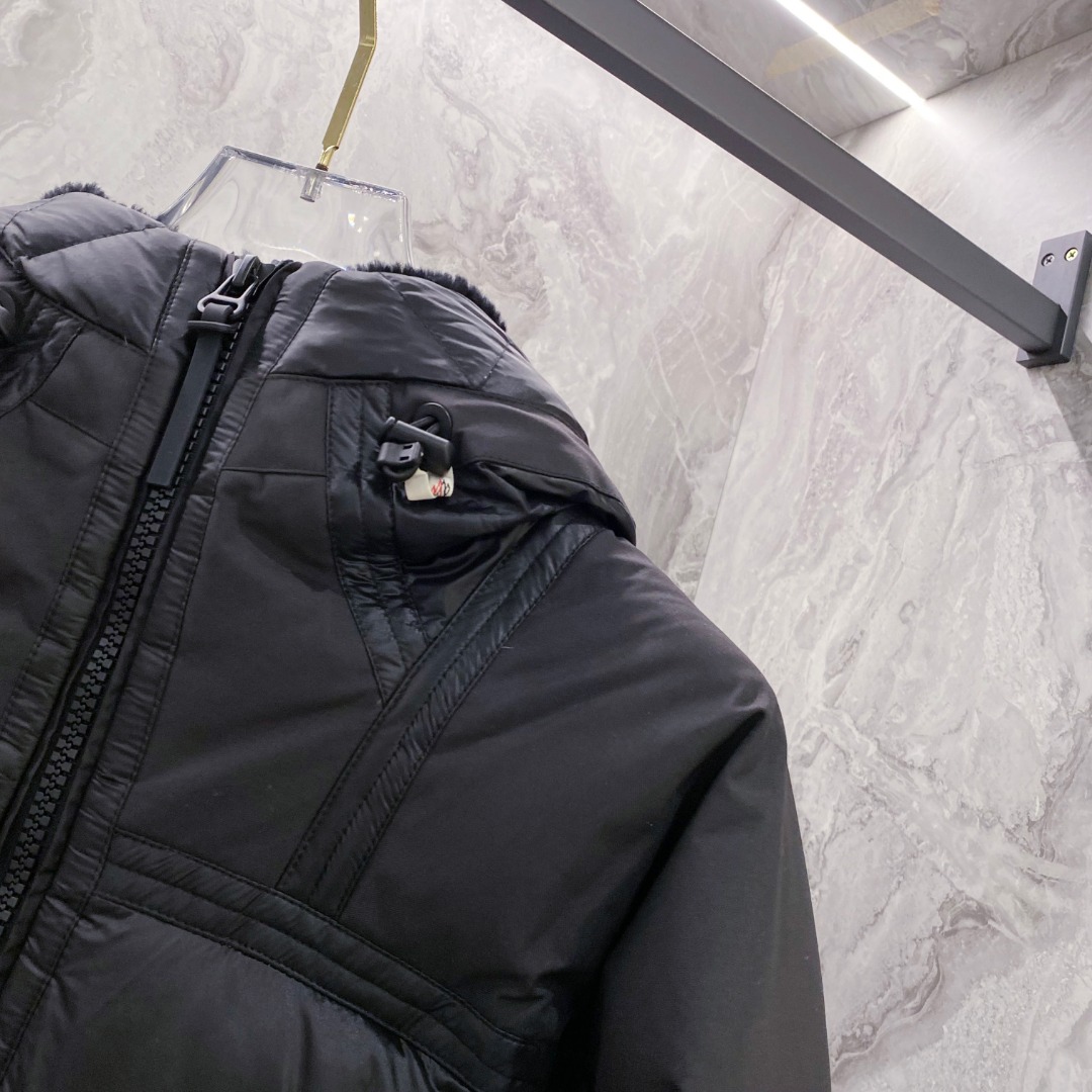 特级羽绒⬆️ Moncler Grenoble男士Morgins羊毛皮拼接里羽绒服.高端单品.原版购入开