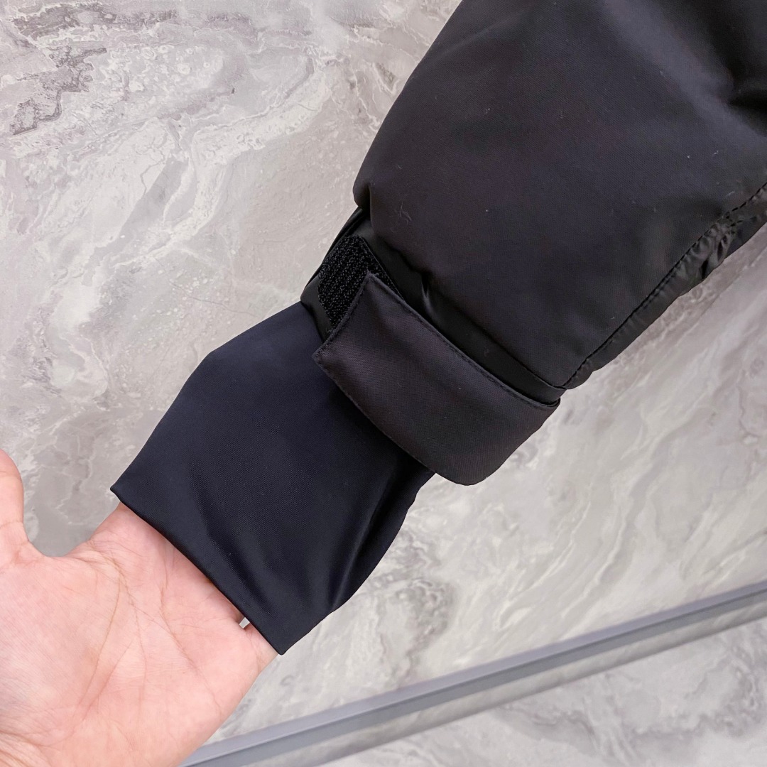 特级羽绒⬆️ Moncler Grenoble男士Morgins羊毛皮拼接里羽绒服.高端单品.原版购入开