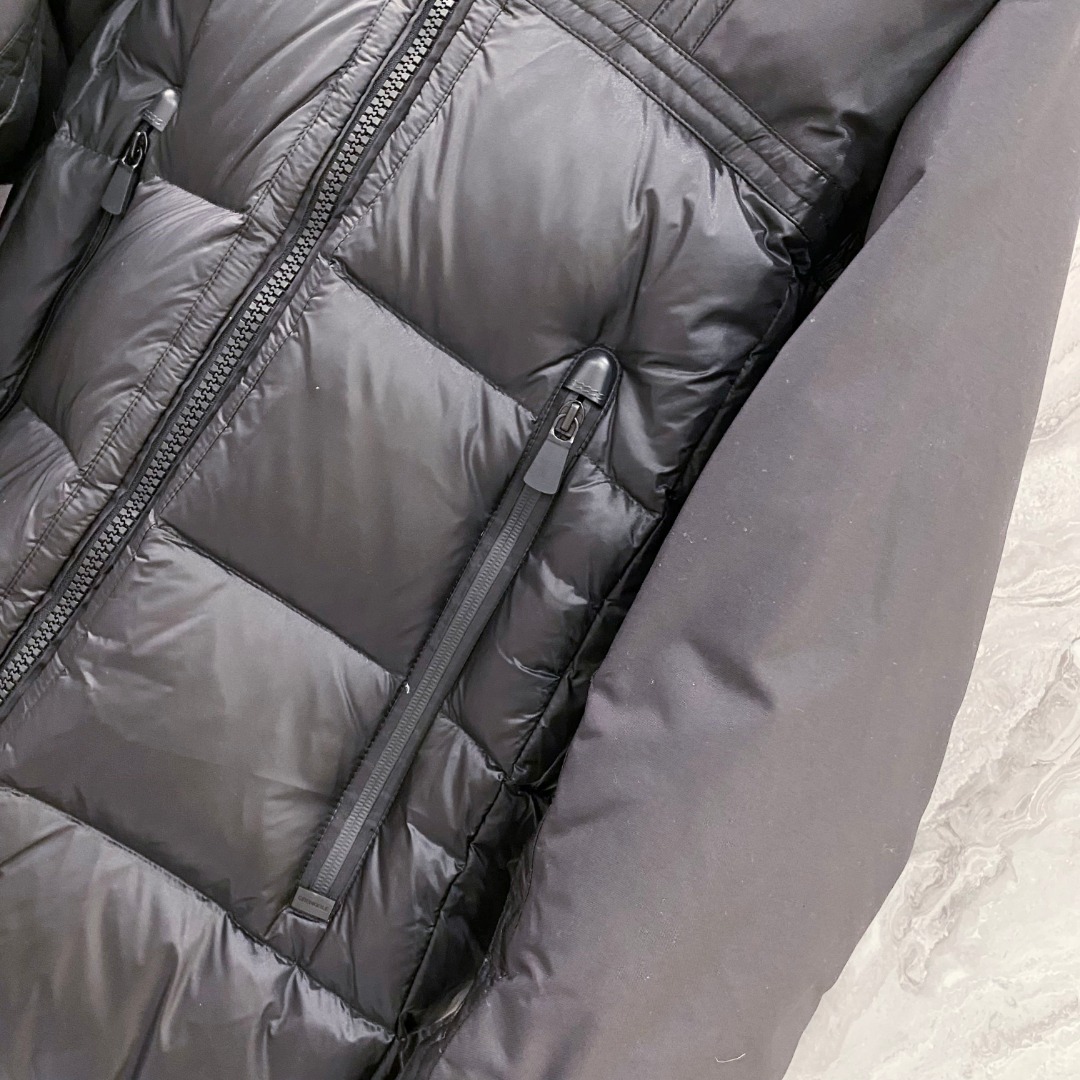 特级羽绒⬆️ Moncler Grenoble男士Morgins羊毛皮拼接里羽绒服.高端单品.原版购入开