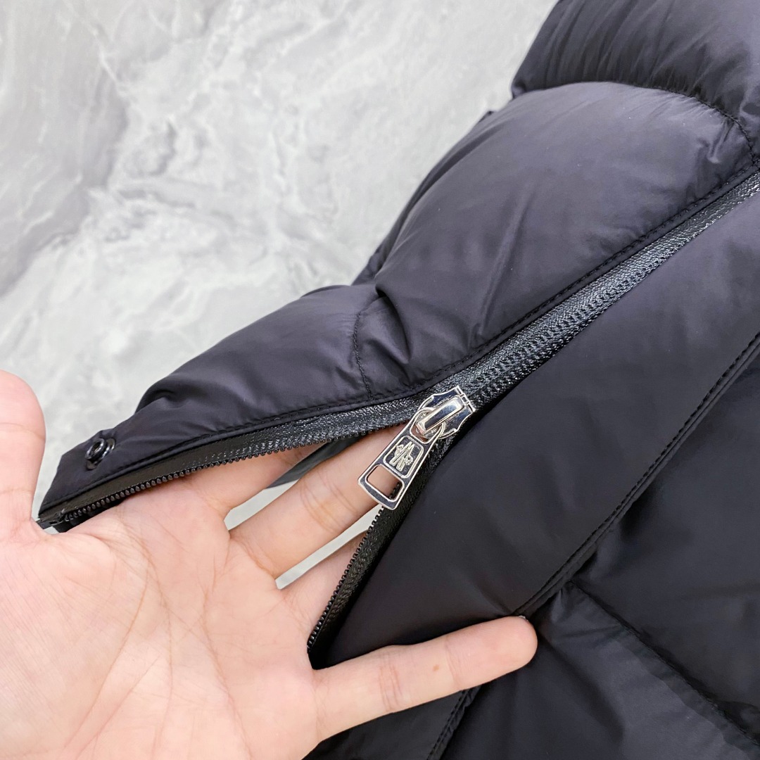 Moncler 蒙口羽绒 NEW# 2025 FW秋冬新款# 🔥爆款出货#Mon饱满羽绒马甲# 定制级别