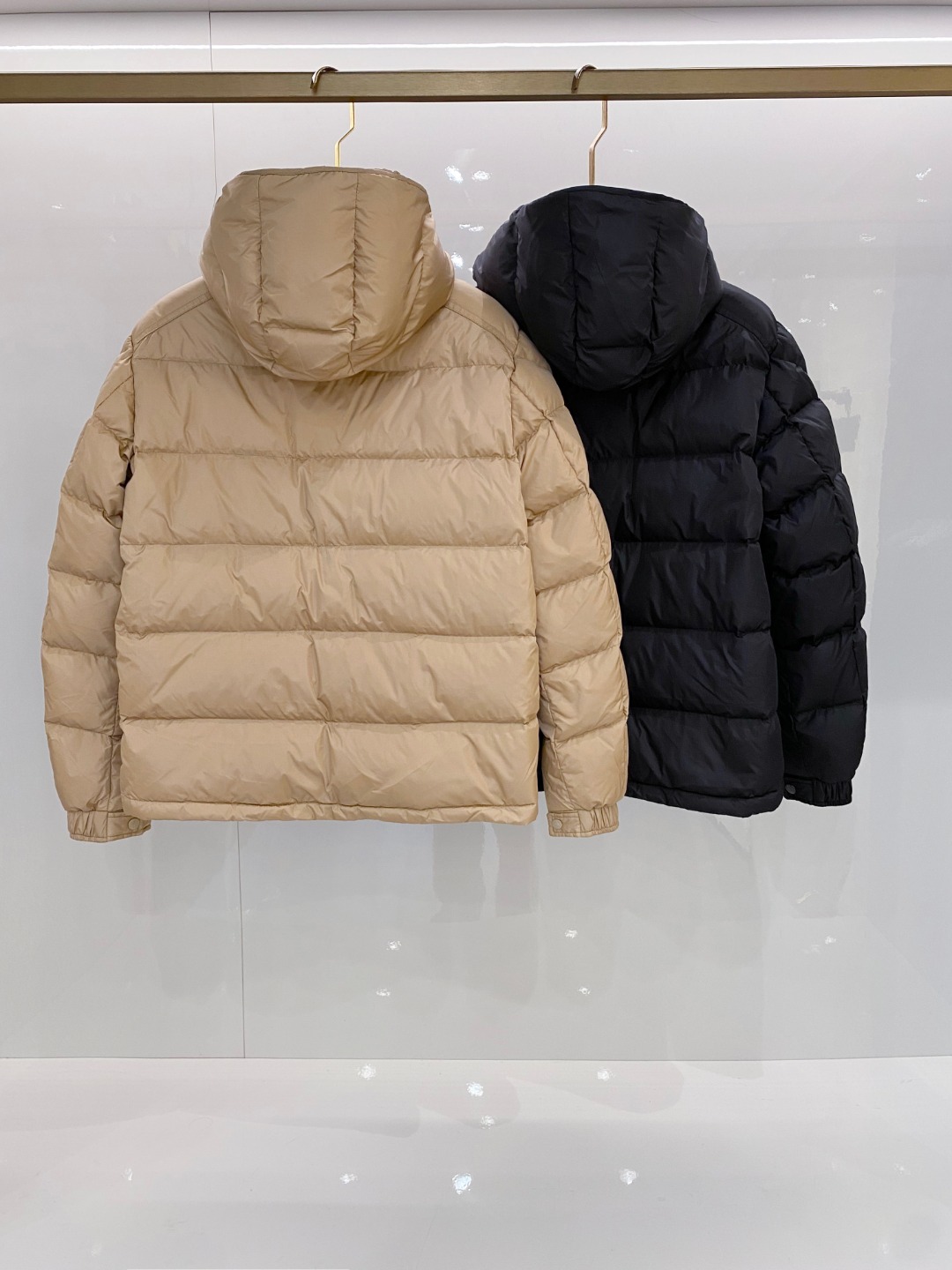 特级羽绒⬆️Moncler王牌经典,2025全新上市.Maya(全新科技尼龙)男士哑光短款羽绒夹克外套.